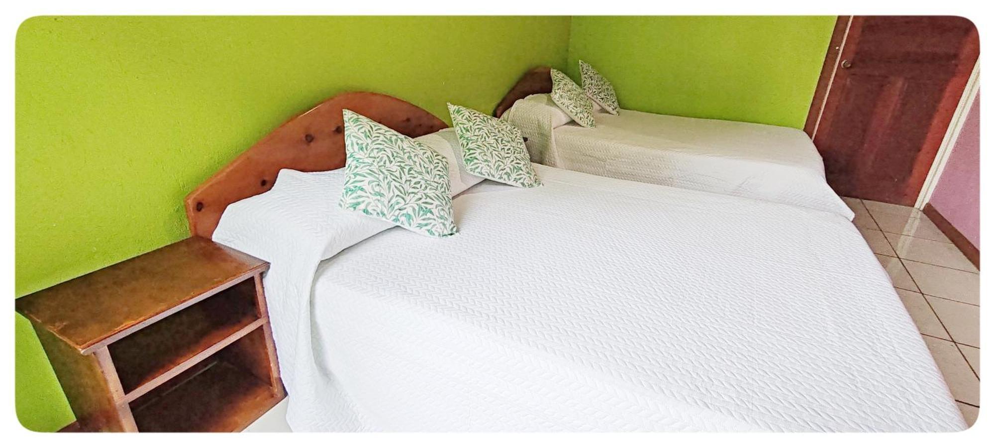 Hotel & Hostel Sloth Backpackers Монте-Верде Экстерьер фото