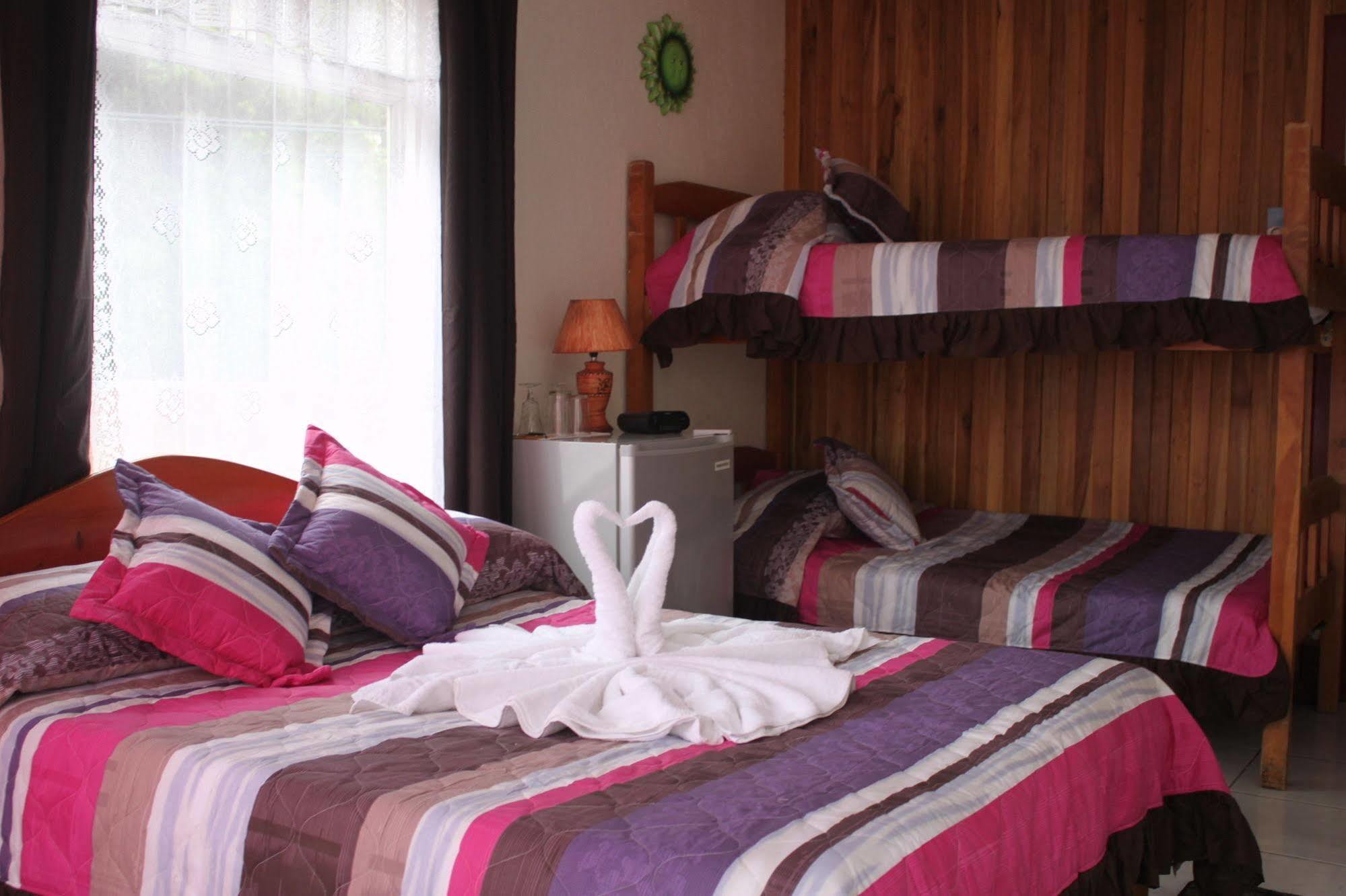 Hotel & Hostel Sloth Backpackers Монте-Верде Экстерьер фото