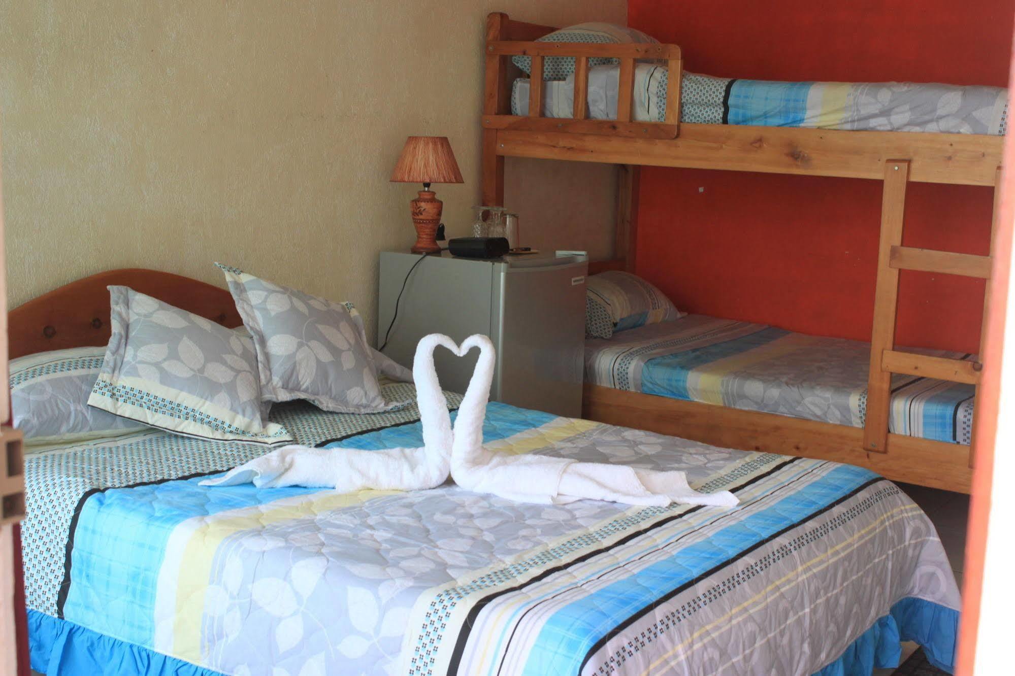 Hotel & Hostel Sloth Backpackers Монте-Верде Экстерьер фото